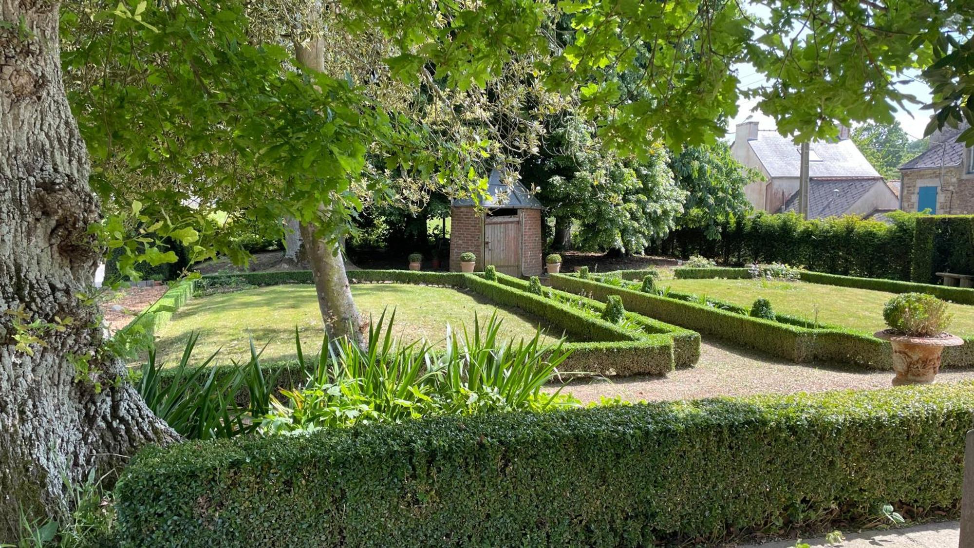 Le Manoir De La Bigotiere Bed & Breakfast Pleslin-Trigavou Exterior foto